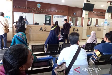 Sebanyak 4 183 Warga Bengkulu Gunakan Ktp Digital Antara News Bengkulu