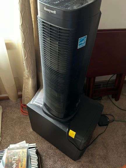 Space Heaters - Auction Solutions Inc