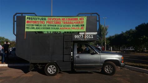 Motoristas Da Uber Fazem Protesto Contra Decreto Que Regulamenta O