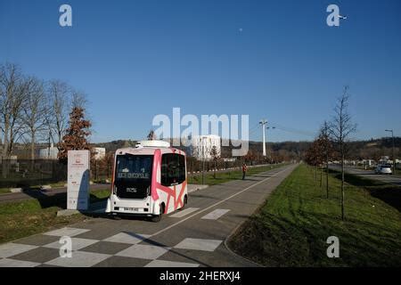 La société EASYMILE a mis en service un véhicule autonome sans