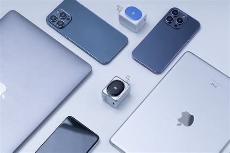 Apple Electronic Devices · Free Stock Photo