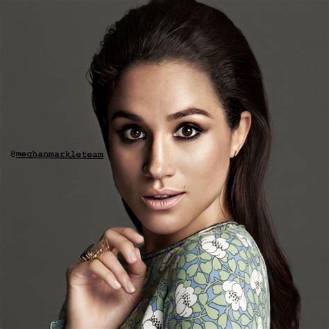 Meghan Markle Team On Instagram Shes Effortlessly Beautiful 💚🌺