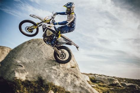 Husqvarna Lancia La Nuova Gamma Enduro News Inmoto It