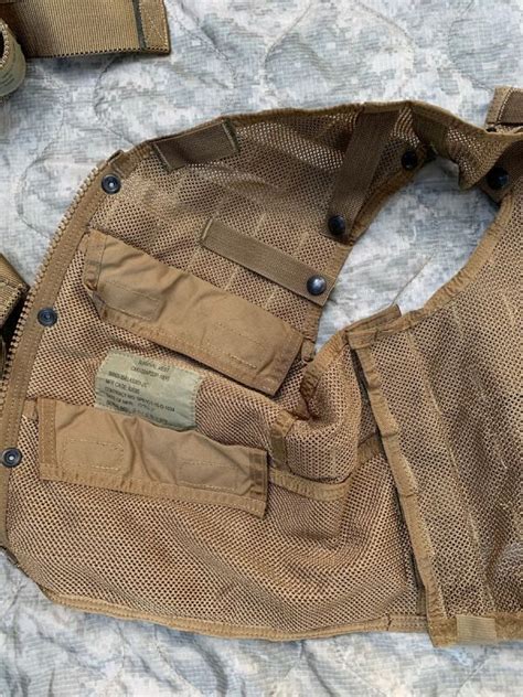 米軍実物 SURVIVAL VEST CMU 33 P22P 18 V コヨーテ ボディーアーマーベスト