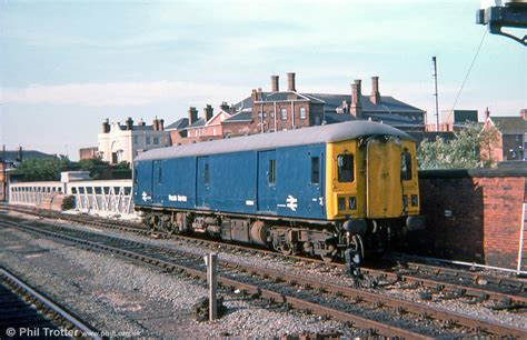 Br Dmu • First Generation Railway Photography By Phil Trotter