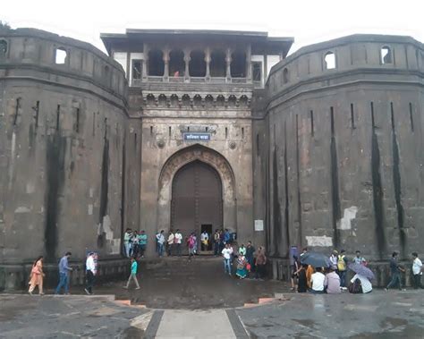 Shaniwar Wada Fort History In Hindi History Fort Places To Visit