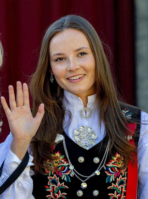 Royal Rubies Sapphires And Diamonds For Norway S National Day