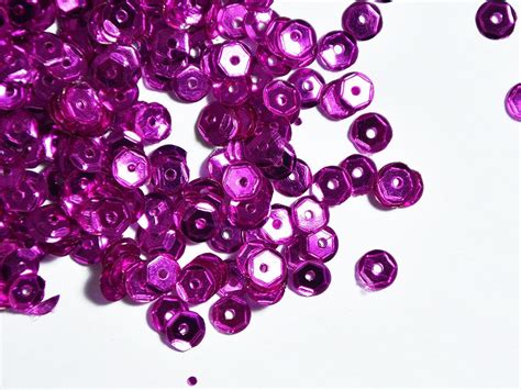 Magenta Pink Circular Round Plastic Sequins