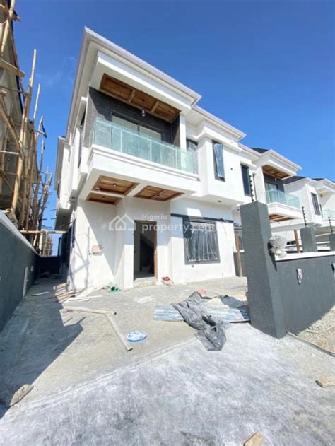 For Sale Luxury Bedroom Semi Detached Duplex With Excellent