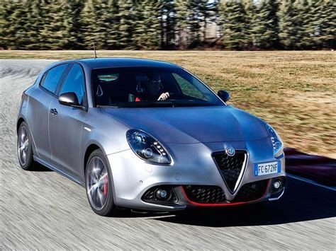 Alfa Romeo Giulietta 2017 llega a México en 548 900 pesos