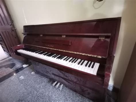 Yamaha Upright Piano, Hobbies & Toys, Music & Media, Musical ...