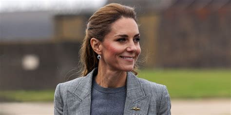 Is Cameron Monaghan Gay He Has Dated Only Women His Current Girlfriend Is A Model