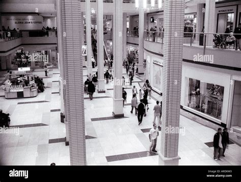 Shoppers In The Newport Mall In Jersey City Nj Stock Photo Alamy