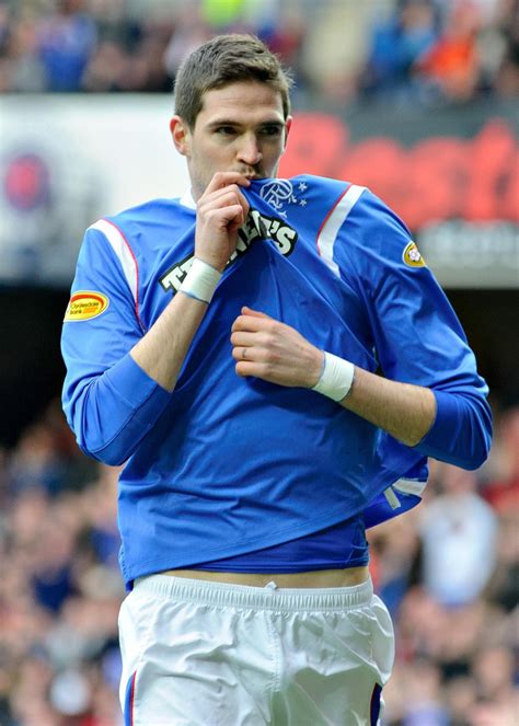 Kyle Lafferty joins Rangers as Hearts forward returns to Ibrox after ...