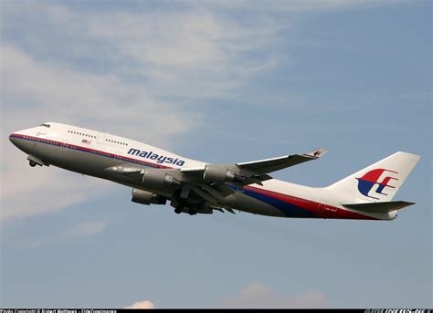 Boeing 747 4h6 Malaysia Airlines Aviation Photo 0802033