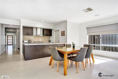 63 Regal Road Point Cook Vic 3030 House For Rent 450 Domain