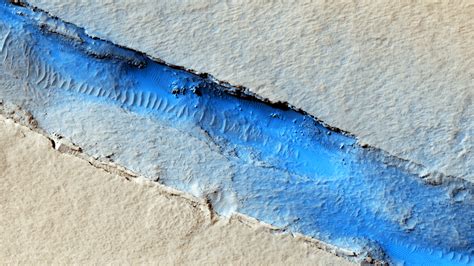 Areology: Linear Fissure Vent Near Cerberus Fossae