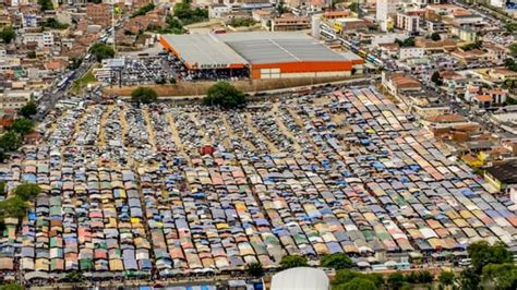 Conhecendo A Feira Da Sulanca Em Caruaru Pe Venda De Todo Tipo De