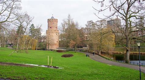 MAX Vandaag Puzzel Maak Het Kronenburgerpark Nijmegen Compleet MAX