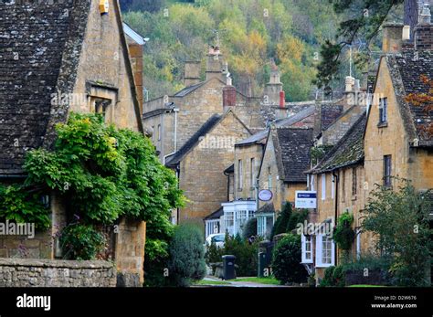 A Street In Broadway Cotswolds Uk Stock Photo Alamy