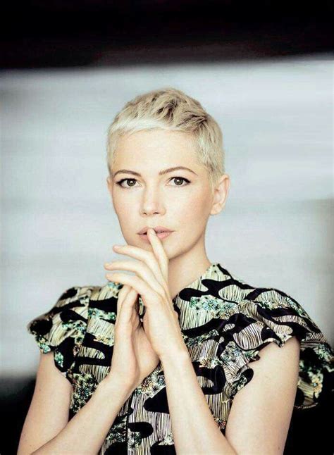 Temukan 39 Ide Platinum Blonde Pixie Dan Rambut Potongan Rambut Pendek Gaya Rambut Rambut