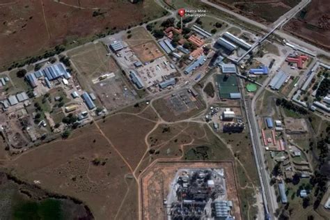 More Than 1000 Miners Trapped Underground In Gold Mine In South Africa