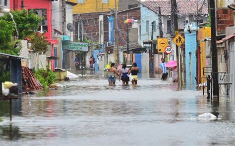 Fotos Alagamentos No Grande Recife E Zona Da Mata Fotos Em