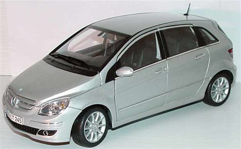 Mercedes Benz B Klasse W Polarsilber Met Werbemodell Kyosho