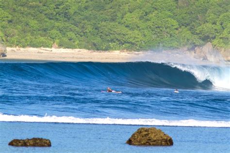 Surfing West Sumbawa, Indonesia | Guide, Photos, Surf Map