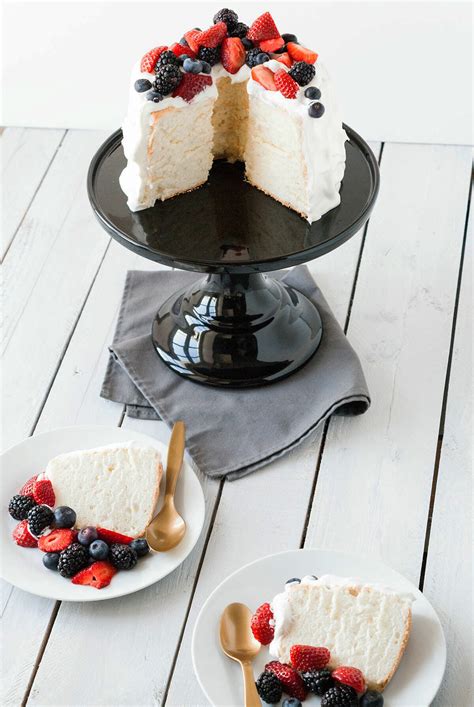 G Teau Des Anges Angel Food Cake Lilie Bakery