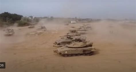 For As De Defesa De Israel Divulgam V Deo De Tanques De Guerra Na Faixa