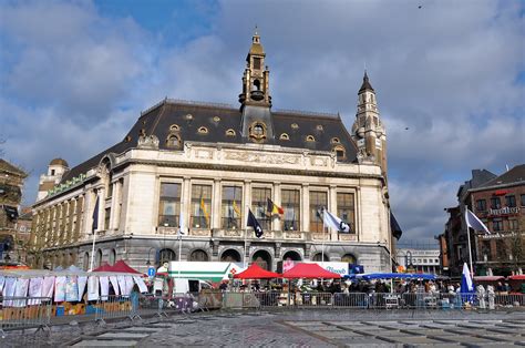 Visiter Charleroi De La Ville La Plus Laide Du Monde à La Renaissance