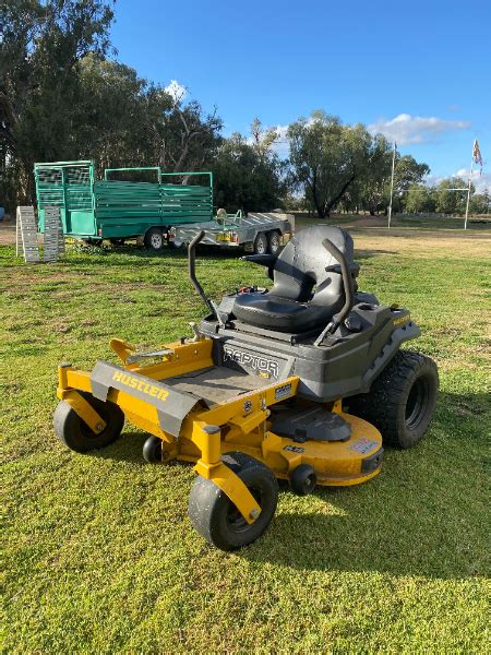 Lot 98 Zero Turn Ride On Mower AuctionsPlus