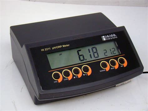 Hanna Temperature PH ORP Benchtop Meter HI 2211