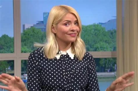 Holly Willoughby Gives This Morning Caller Intimate Sex Advice During Lockdown Daily Star