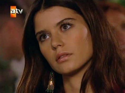 Beren Saat Turkish Actors And Actresses Photo Fanpop