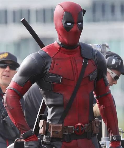 Movie Deadpool costume!! | Deadpool, Deadpool movie, Deadpool comic