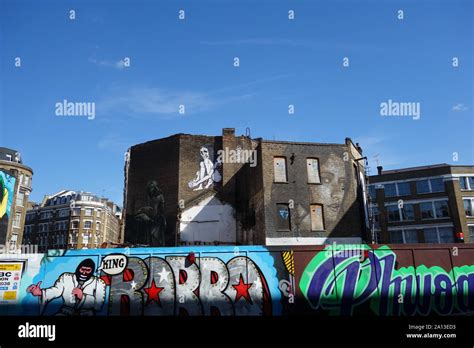 London Street Art Stock Photo - Alamy