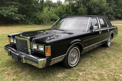 4k Mile 1989 Lincoln Town Car Signature Series For Sale On Bat Auctions