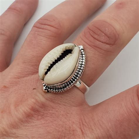 Zilveren Ring Gezet Met Cowrie Schelp Mm Verkocht