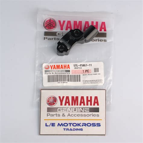 Genuine Original Yamaha Right Mirror Holder Master Cylinder Bracket