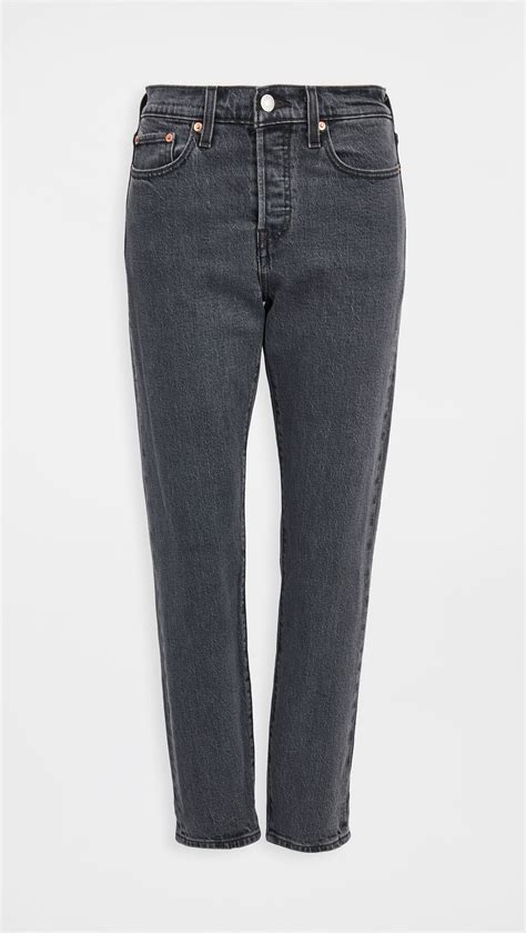 The 5 Most Popular Levi's Jeans for Women | Who What Wear