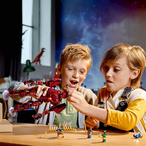 לגו Marvel - בצילו של ארישם (76155) - LEGO ישראל