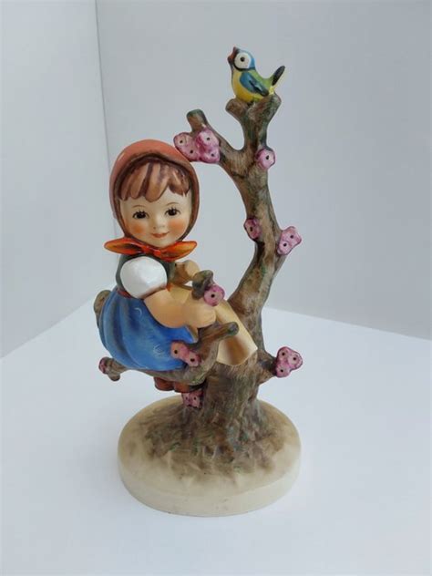 M I Hummel Goebel Apple Tree GirlI 1 Ceramic Catawiki