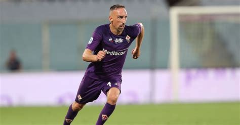 Ribery Si Ritira Il Saluto Di Alcuni Ex Compagni In Viola Viola News