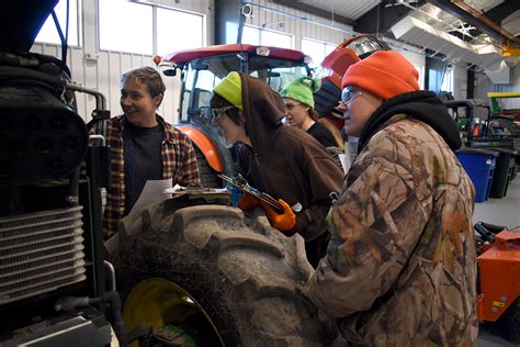 Photo Essay: Farm Mechanic Basics - Hudson Valley Farm Hub