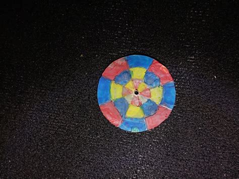 Colour Wheel Spinner Toy. : 8 Steps (with Pictures) - Instructables