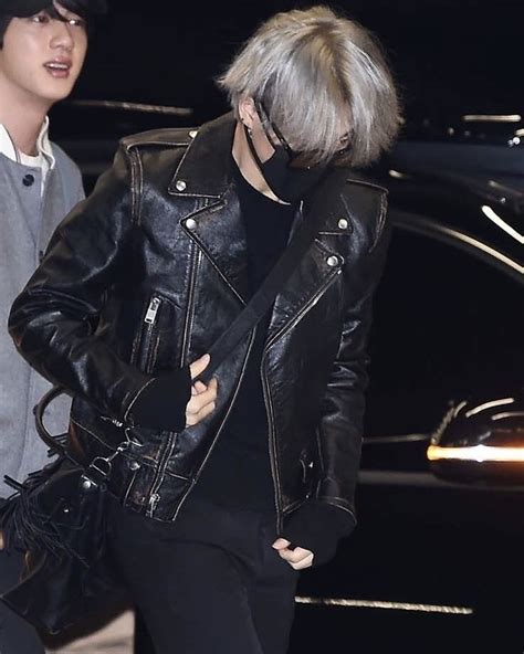 Pin af Henry T på Leather jacket Szn