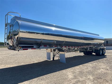 2024 Polar 9300 Gallon Tapered 5 Compartment Fuel Tanker Trailer For Sale Texas