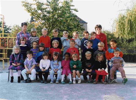 Photo De Classe Moyenne Section De Ecole Maternelle